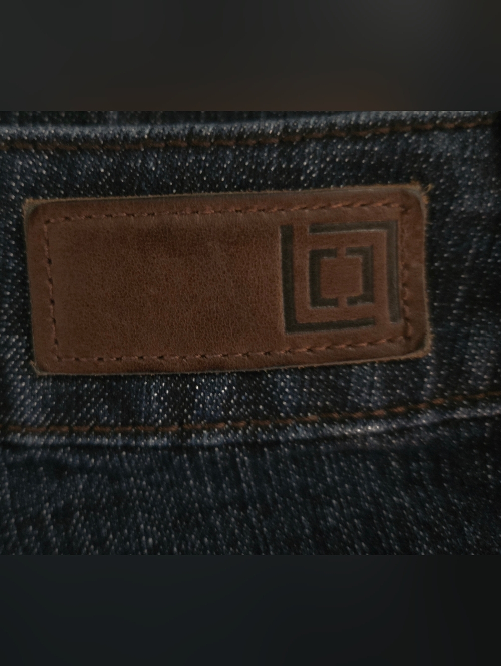 Liz Claiborne Jeans Sz 4 Petite Slim Leg Dark Wash Euc - Picture 9 of 10